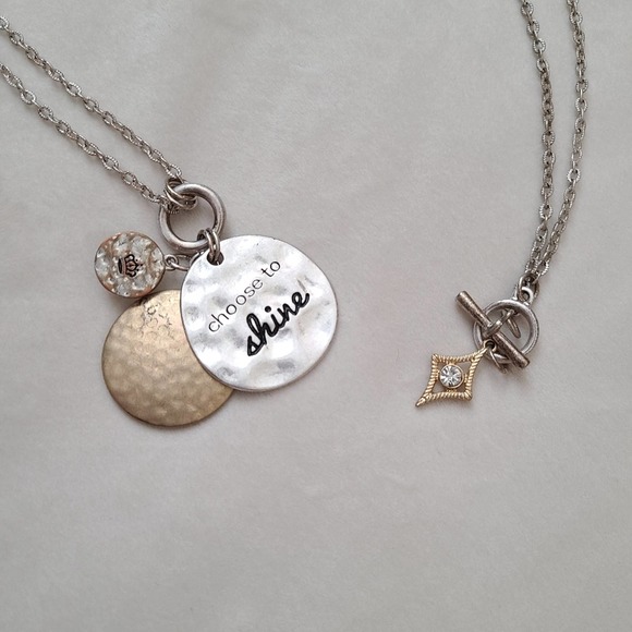 Premier Designs Chose to Shine Convertable Silver - Picture 4 of 5